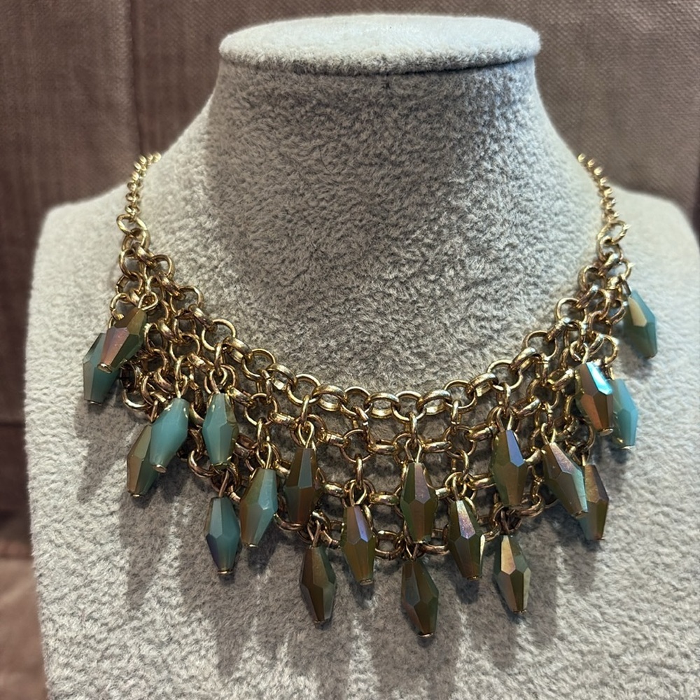 Liz Claiborne Iridescent Chain Mail Fringe Necklace Gold Statement 14-17”